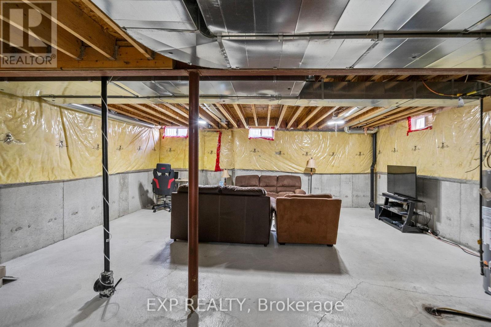 71 PILLAR ROCK CRESCENT - 39