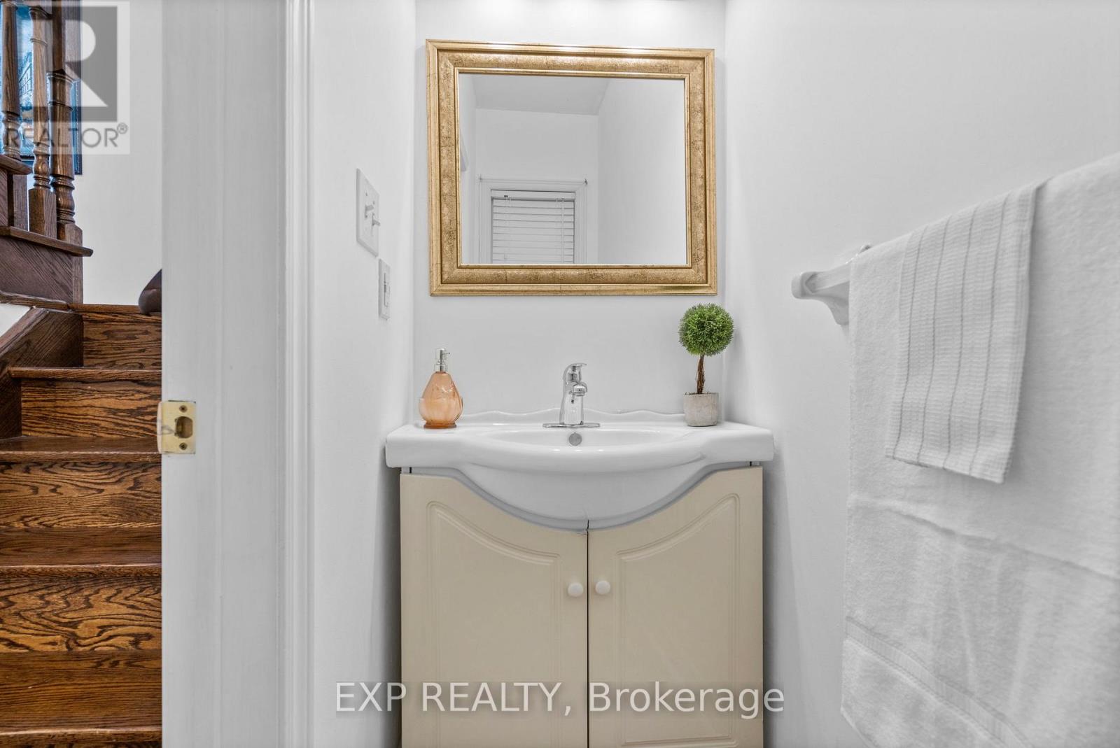 71 PILLAR ROCK CRESCENT - 8
