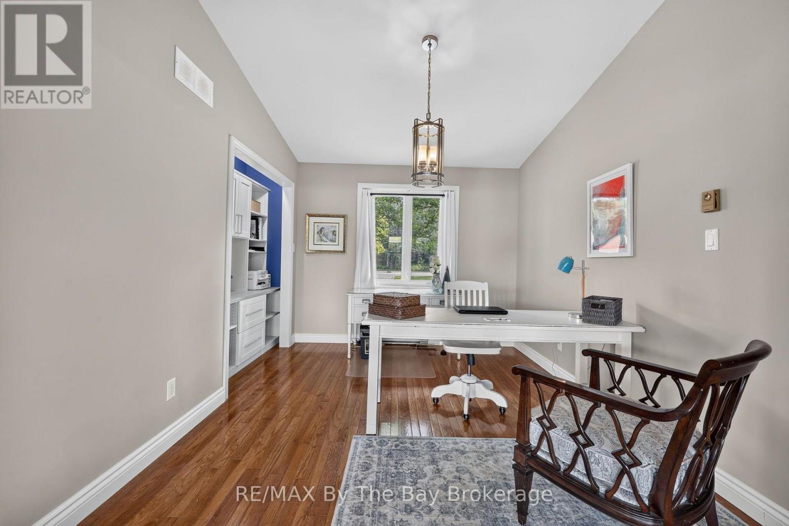 1434 RIVER ROAD W - Image 17