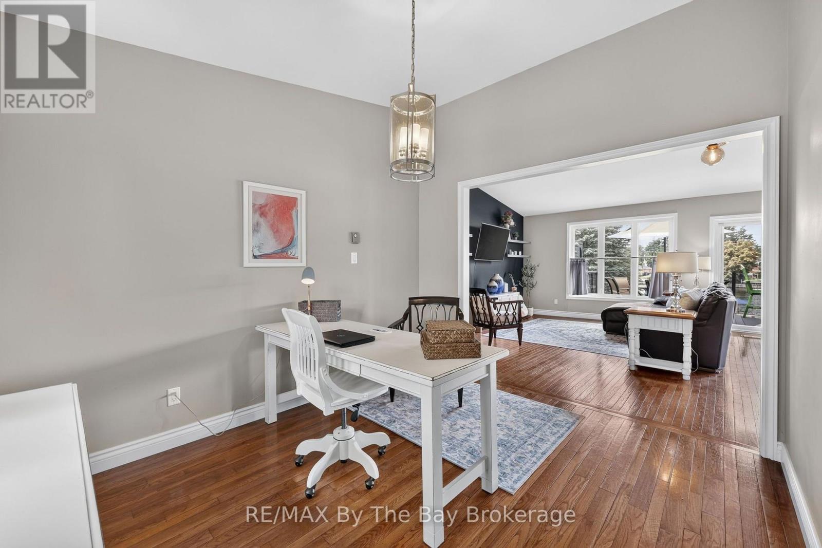 1434 RIVER ROAD W - Image 18