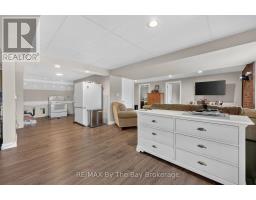1434 River Road W, Wasaga Beach, ON L9Z2W5 Photo 25