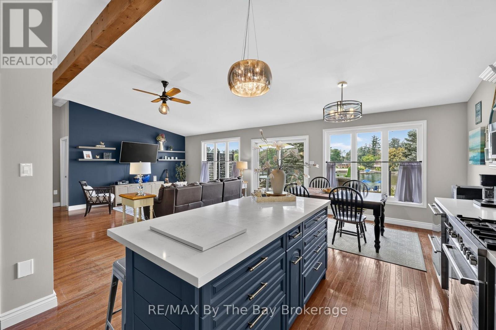 1434 RIVER ROAD W - Image 9