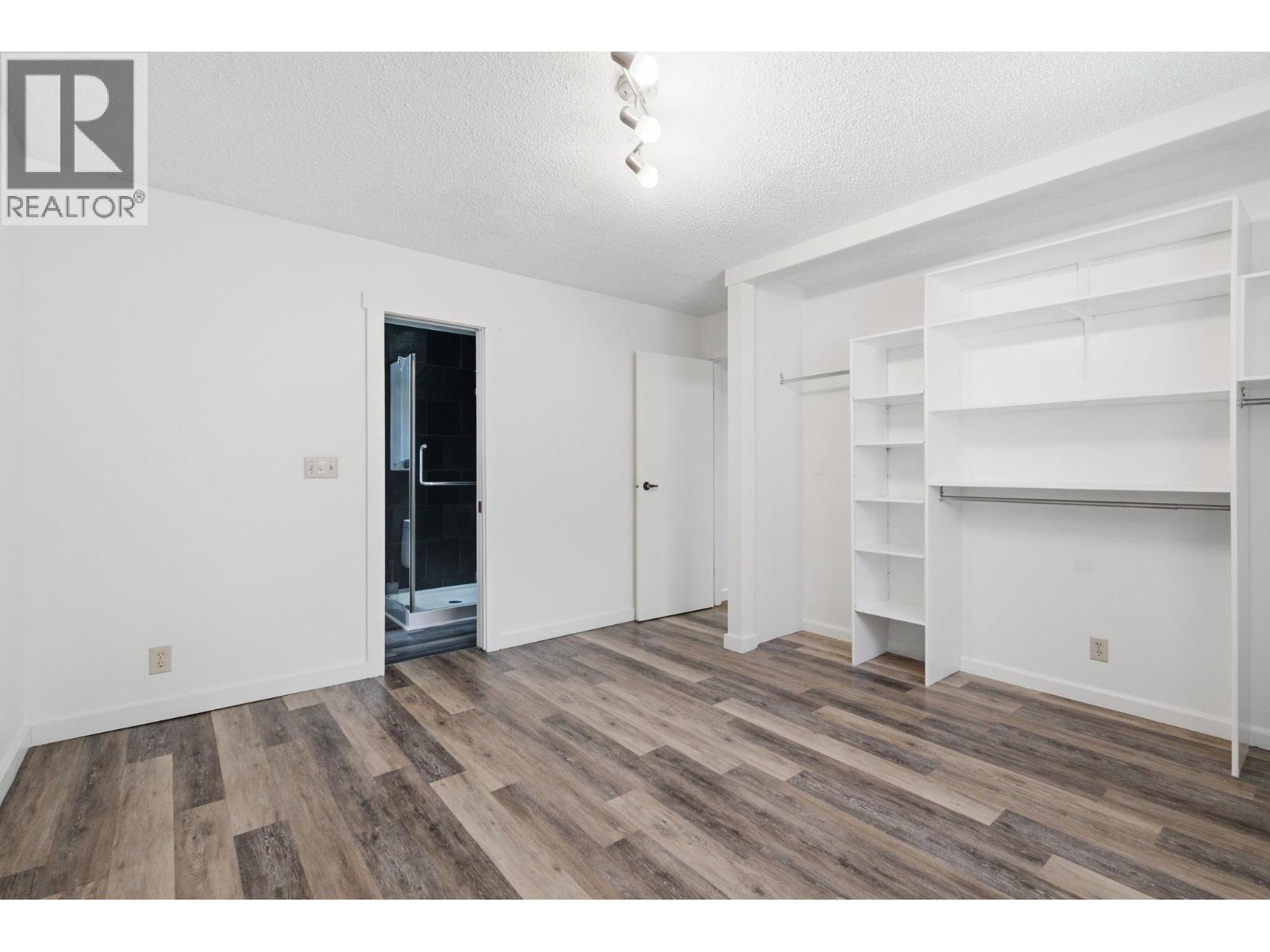 4345 Dunvegan Court - 27