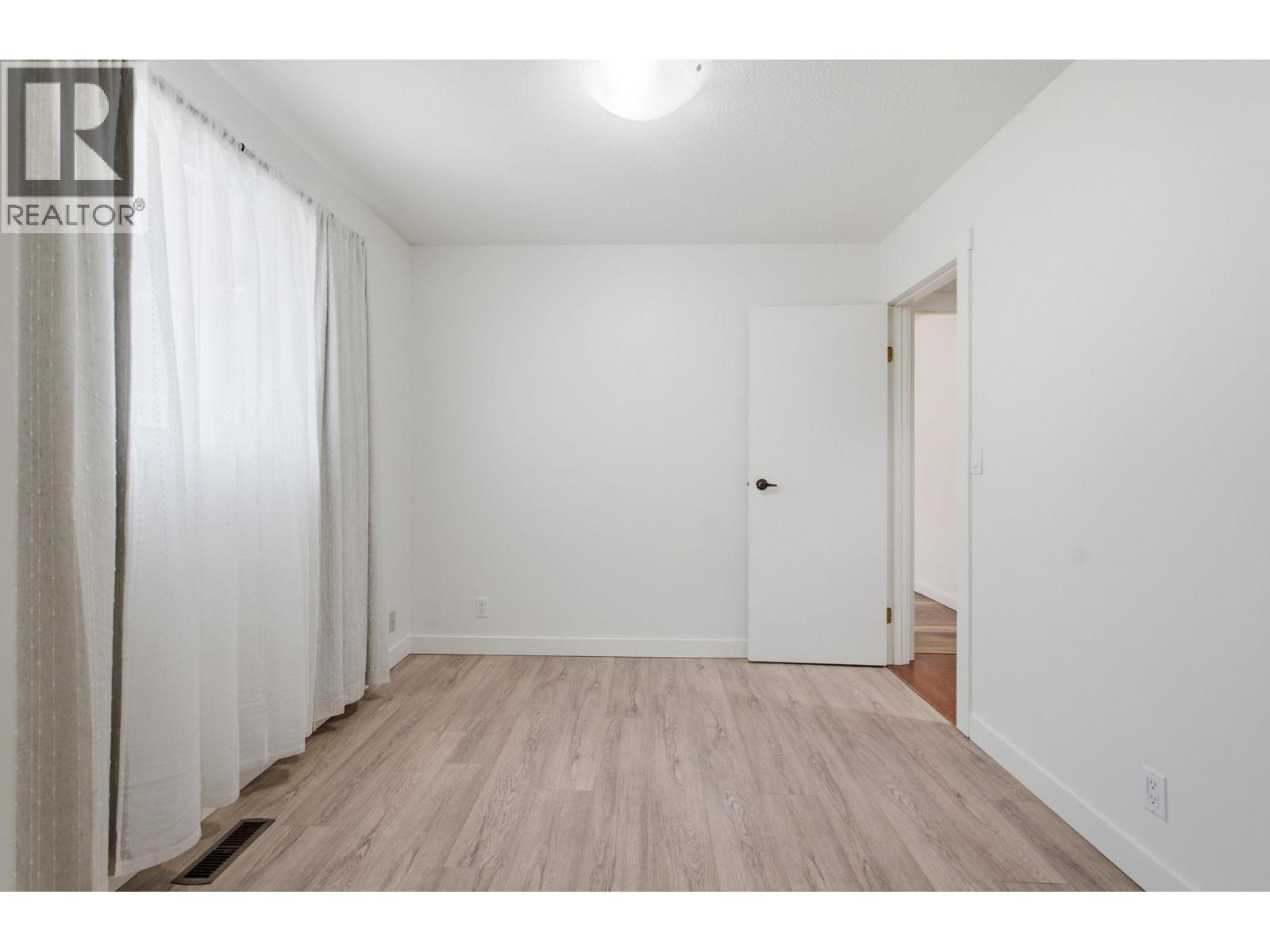 4345 Dunvegan Court - 31
