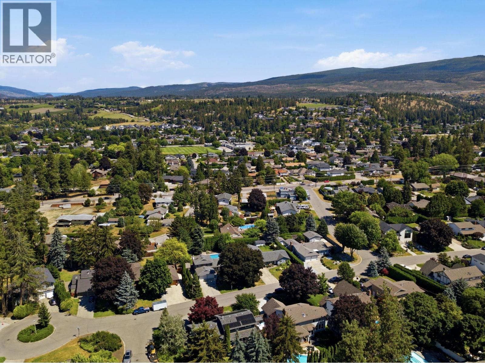4345 Dunvegan Court - 64