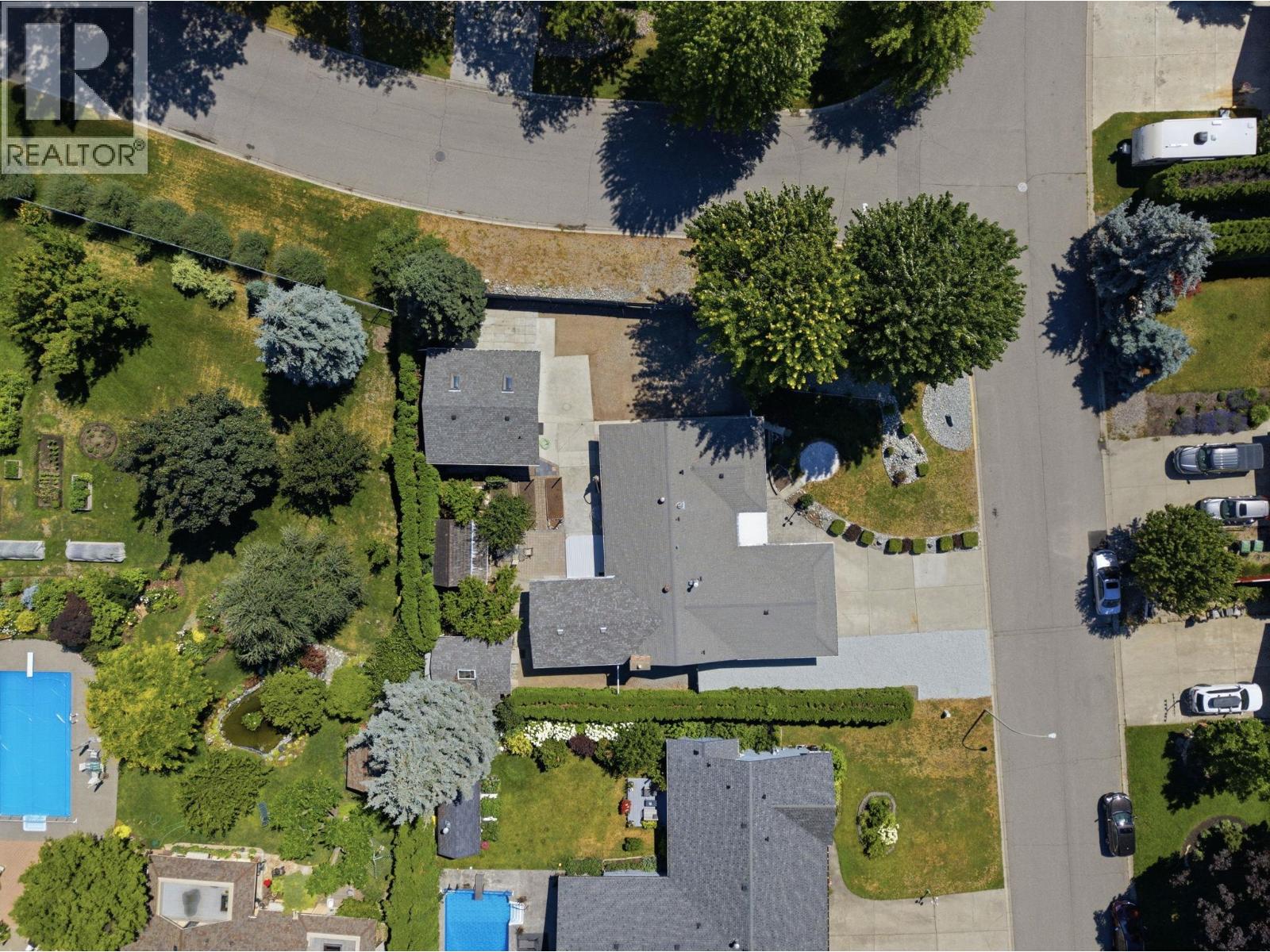 4345 Dunvegan Court - 58