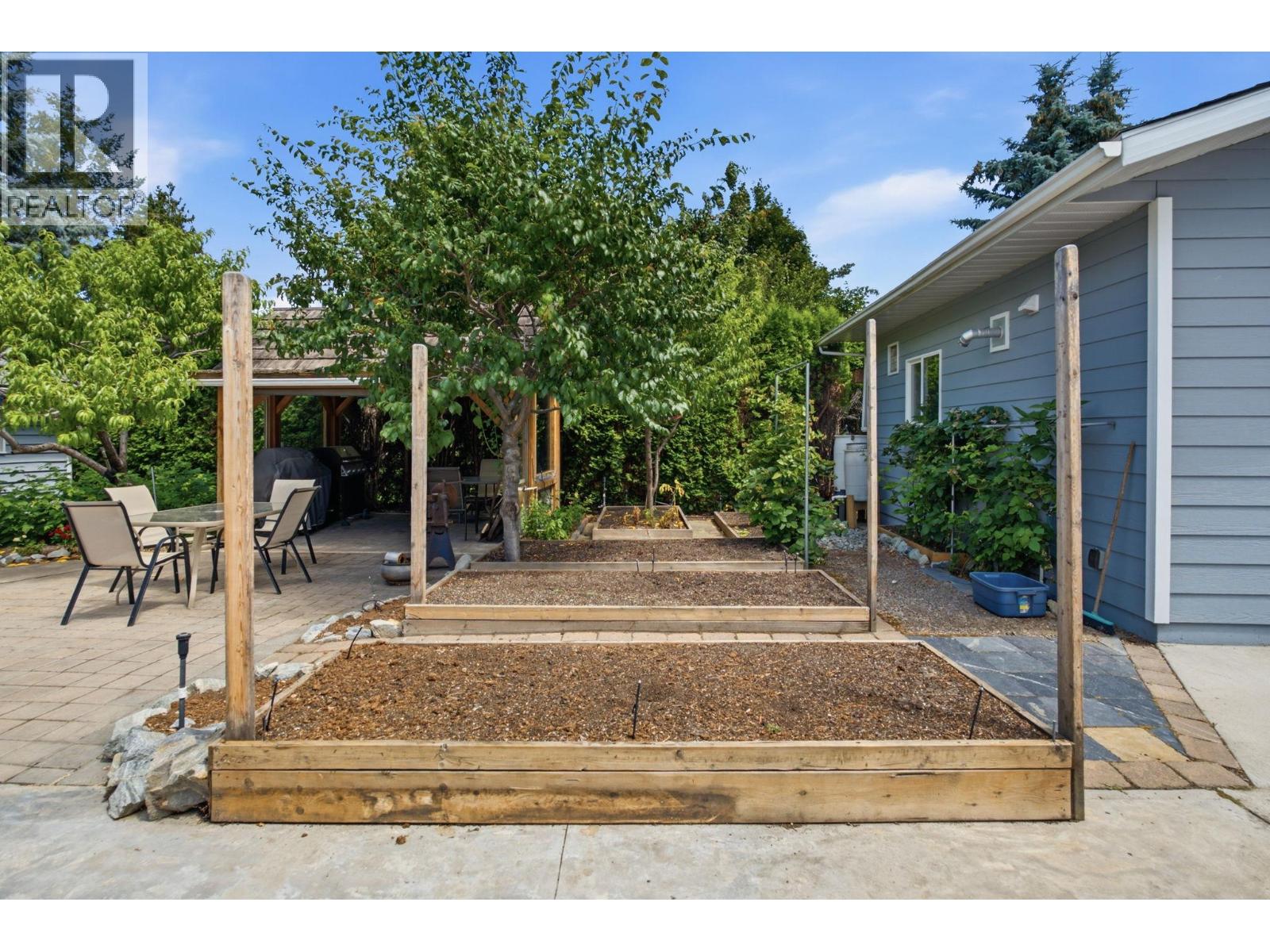 4345 Dunvegan Court - 41