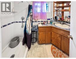 387 Parrish Avenue, Coalmont Tulameen, BC V0X1W0 Photo 14