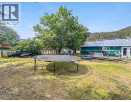 Kitchen - 387 Parrish Avenue, Coalmont Tulameen, BC V0X1W0 Photo 6