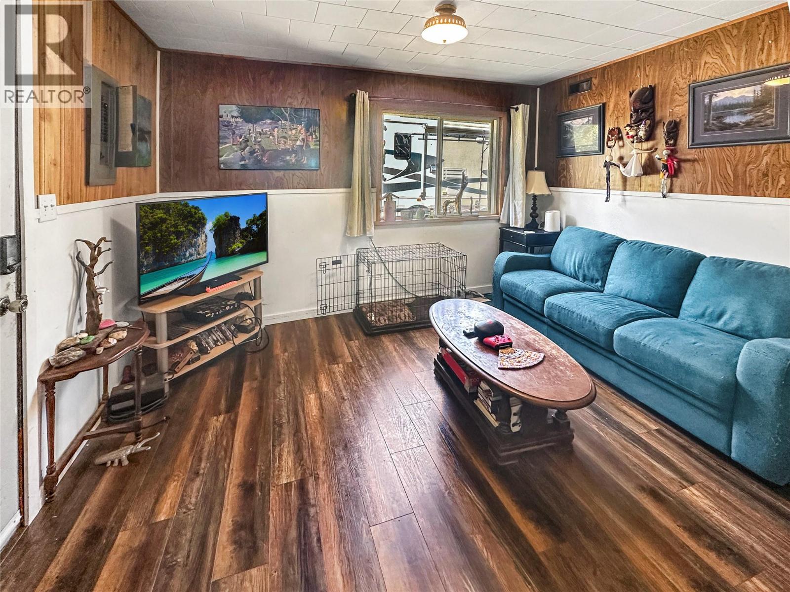387 Parrish Avenue - 8