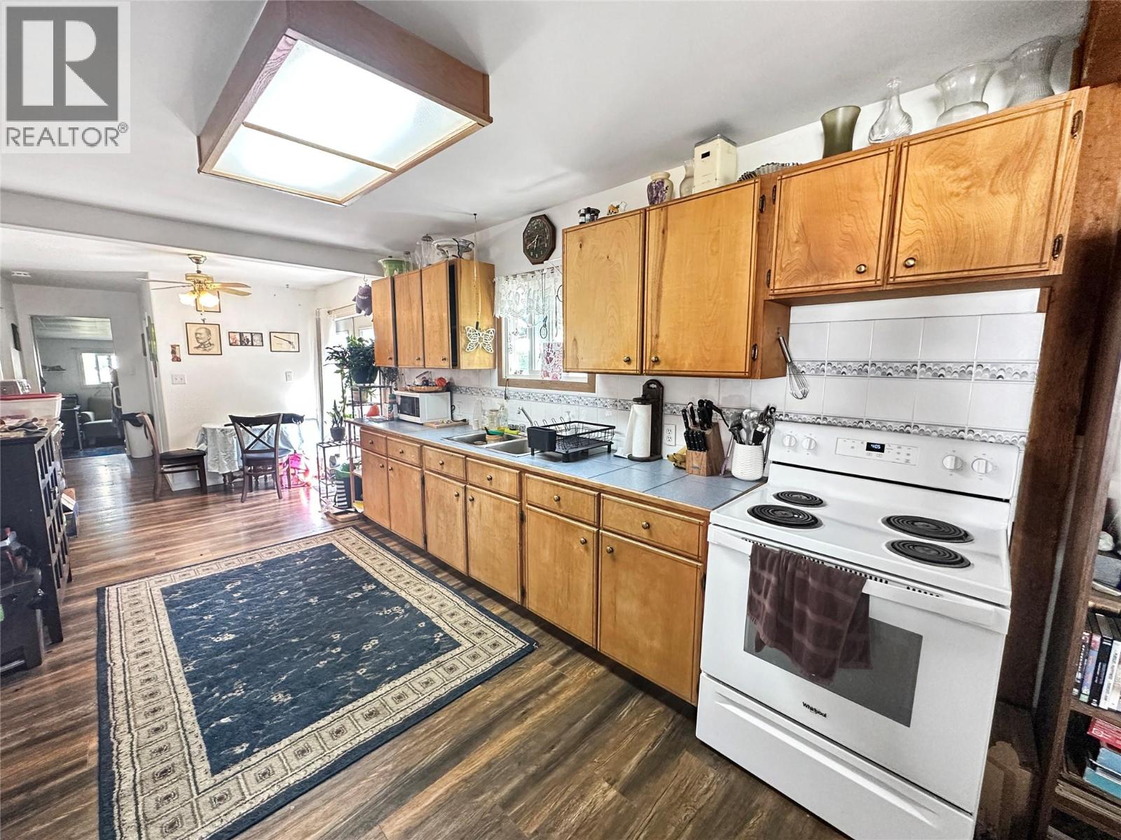 387 Parrish Avenue - 9