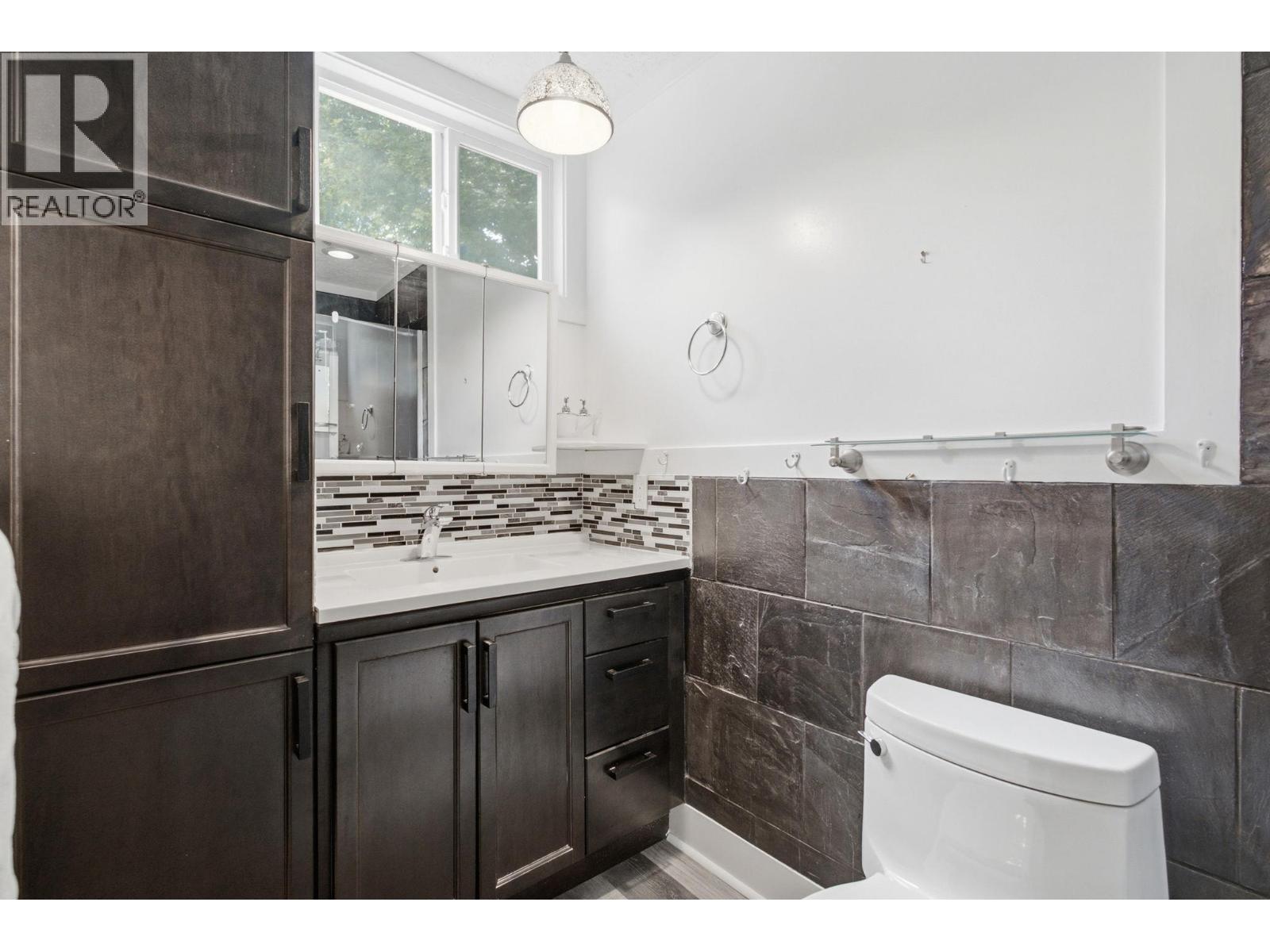 4345 Dunvegan Court - 29