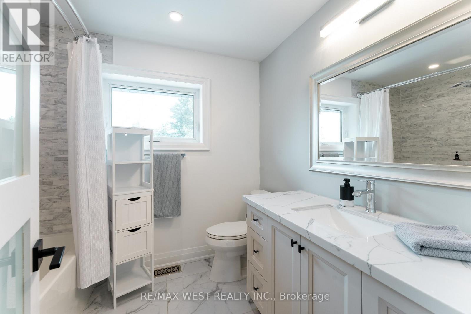 139 REDGRAVE DRIVE - 15