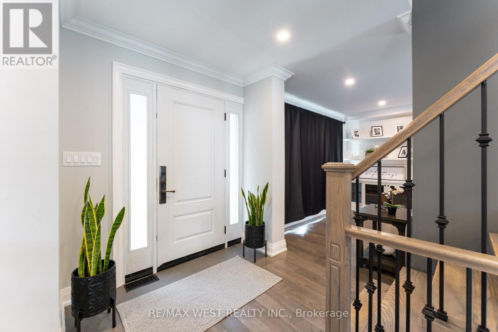 139 REDGRAVE DRIVE - 3