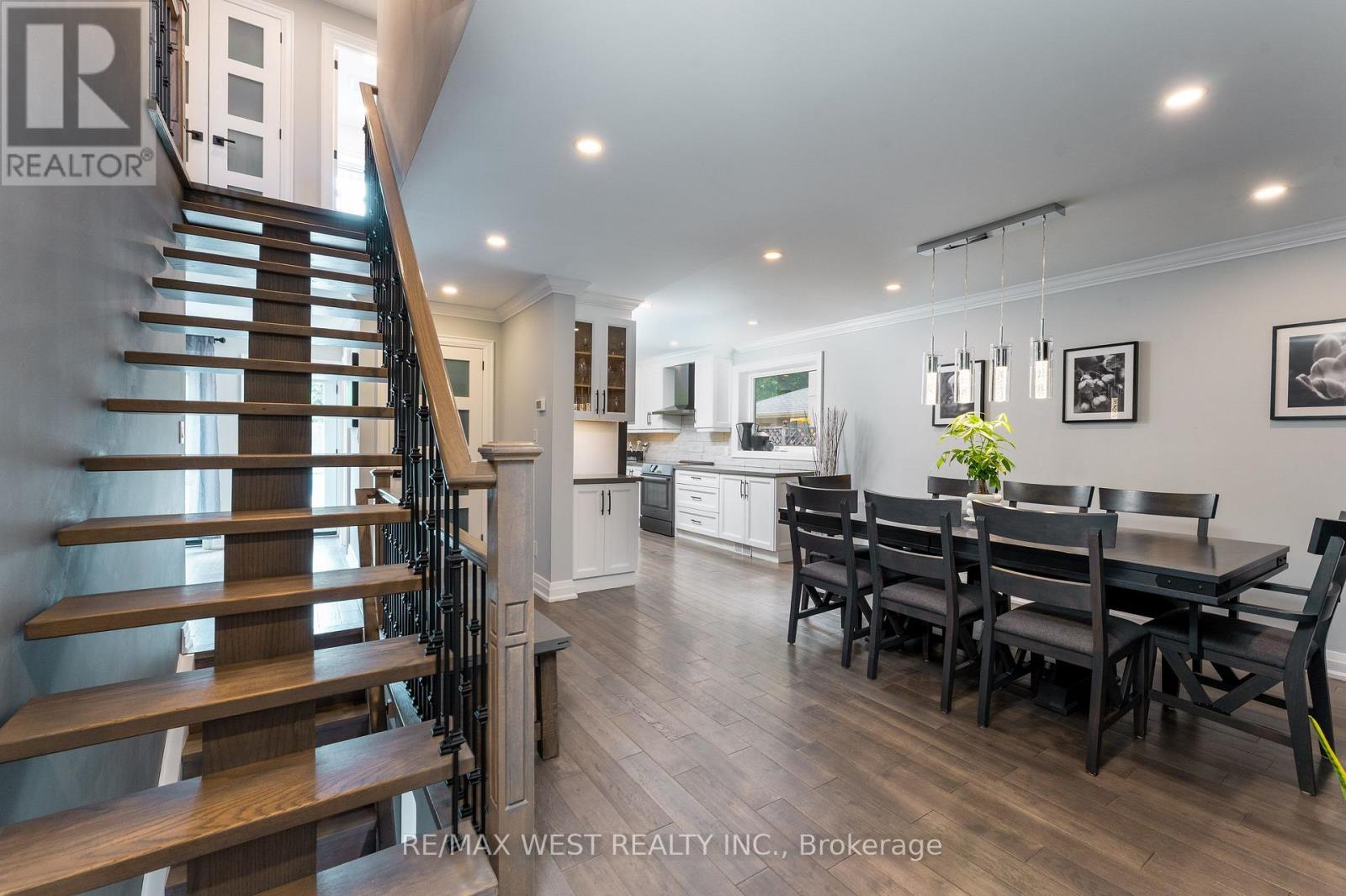139 REDGRAVE DRIVE - 4