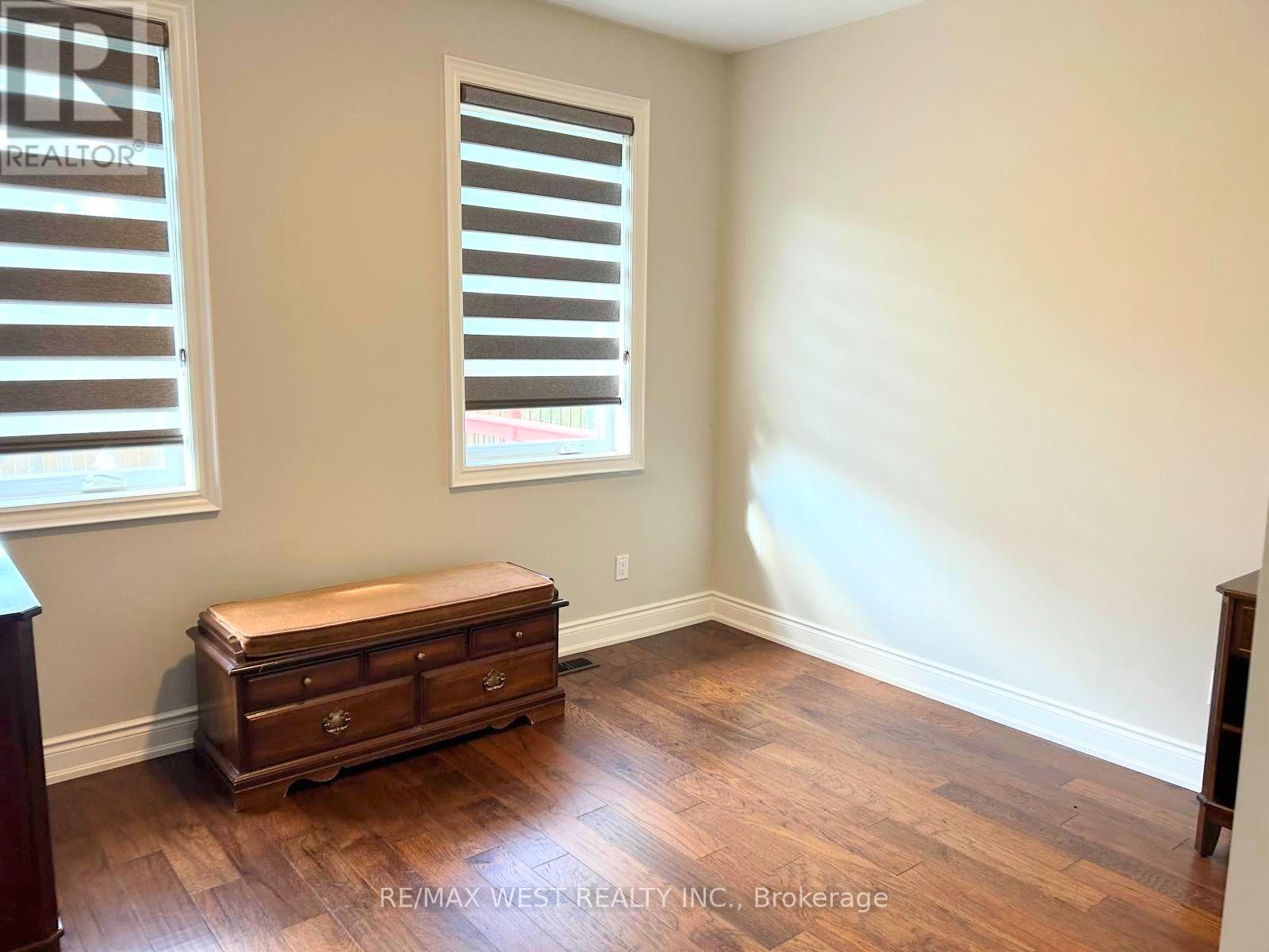 69 PETERSON STREET - Image 23