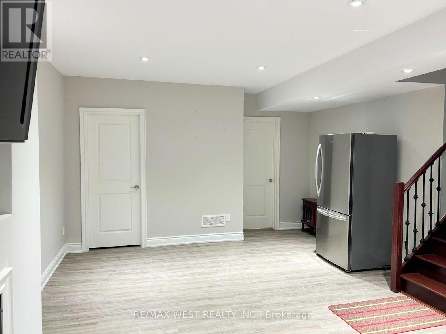 69 PETERSON STREET - Image 27