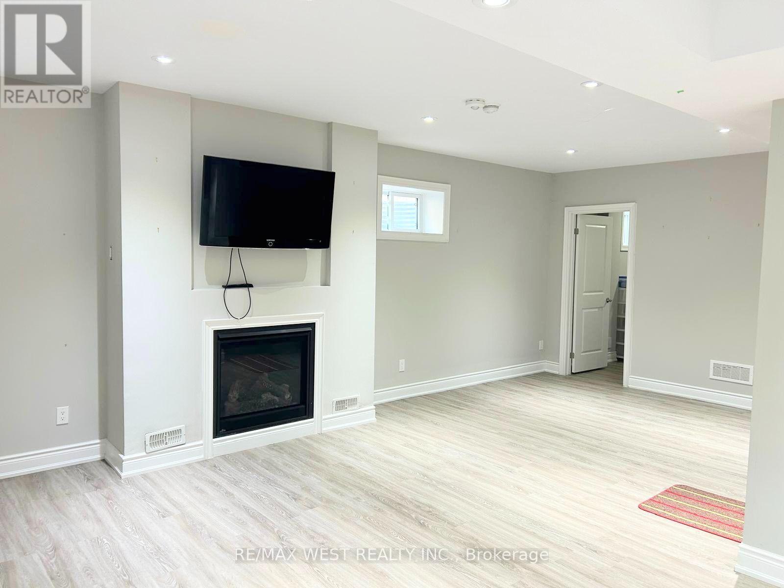 69 PETERSON STREET - Image 31