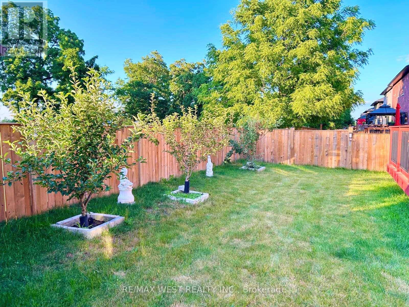 69 PETERSON STREET - 38