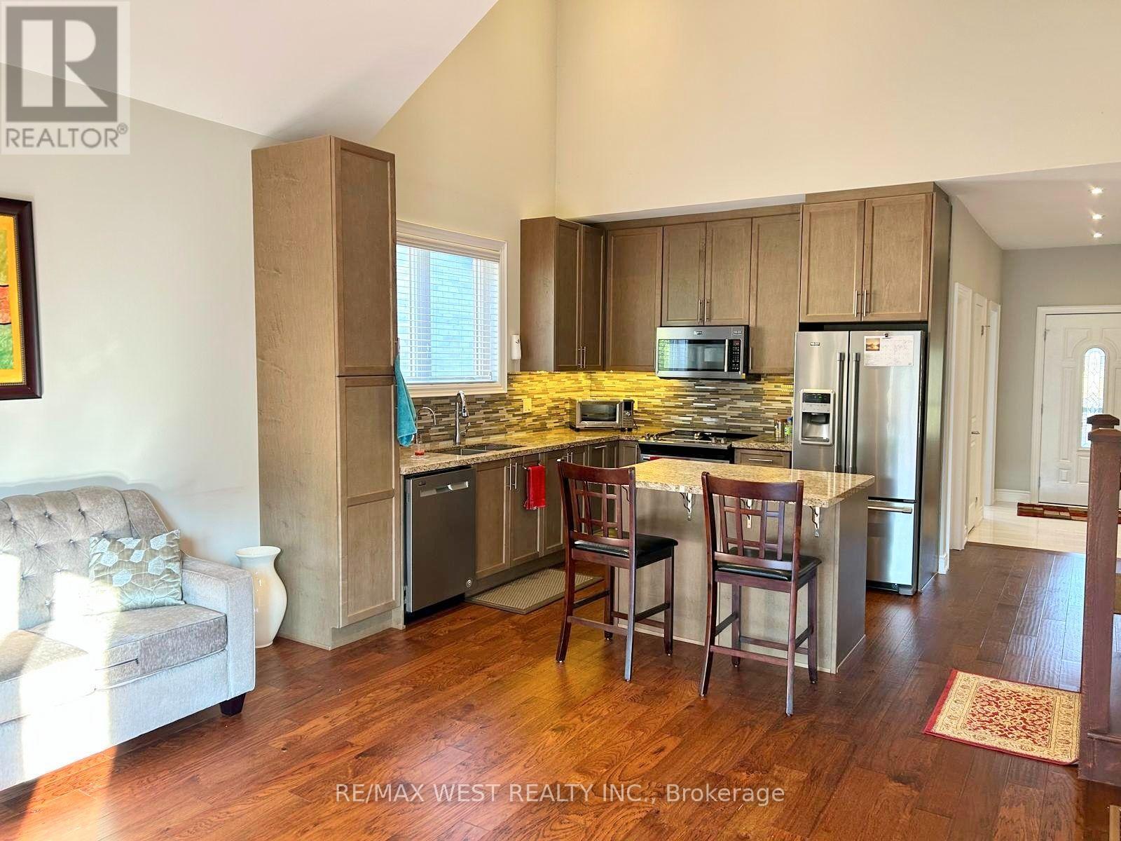 69 PETERSON STREET - Image 6