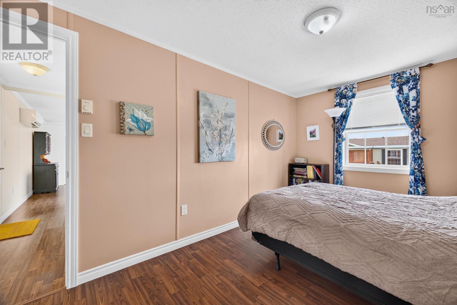 1047 GLEN FOREST Drive - 17