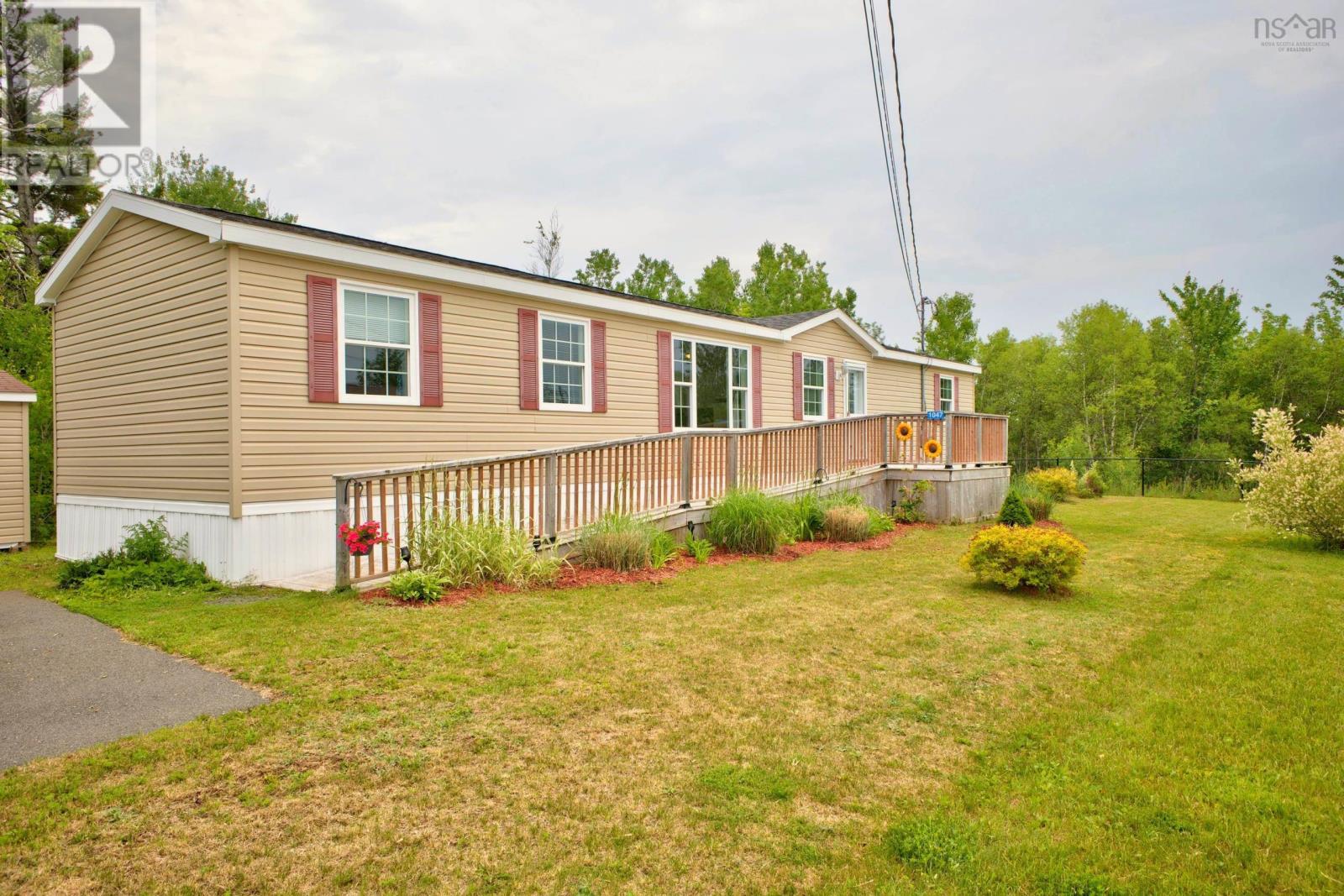 1047 GLEN FOREST Drive - 1