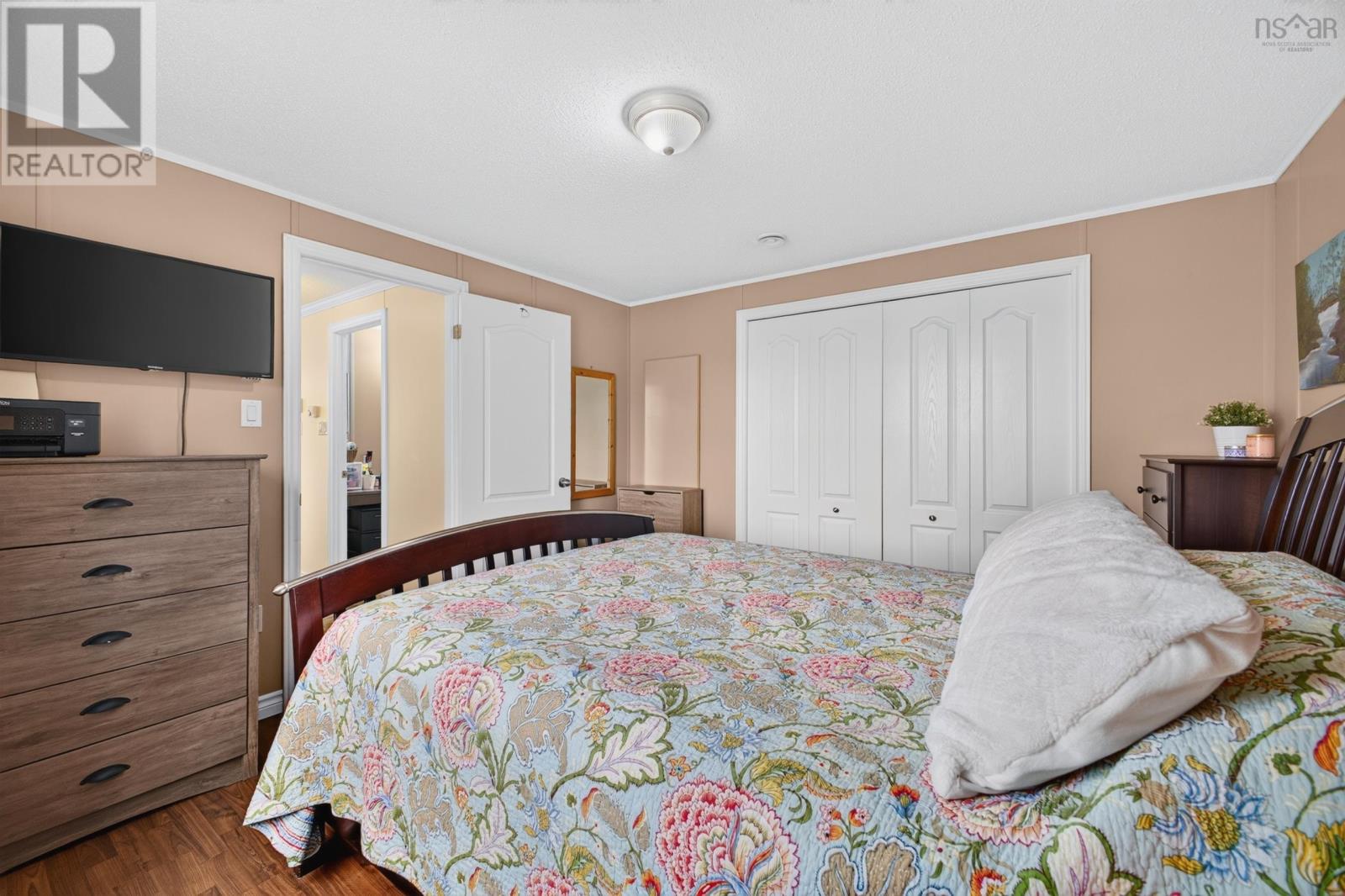 1047 GLEN FOREST Drive - 22