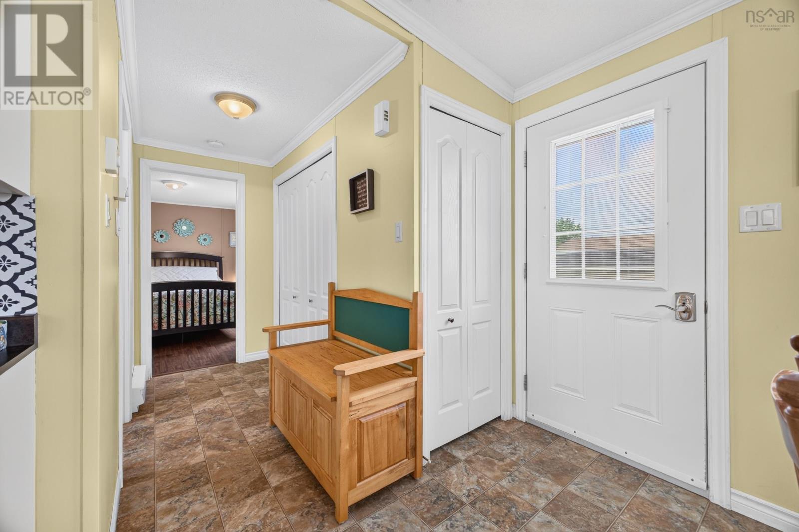 1047 GLEN FOREST Drive - 4