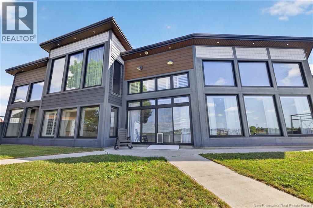 3285 rue Principale - 41