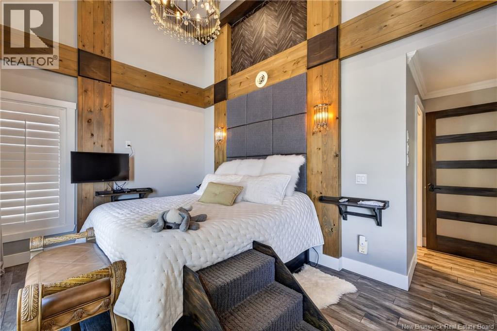 3285 rue Principale - 36