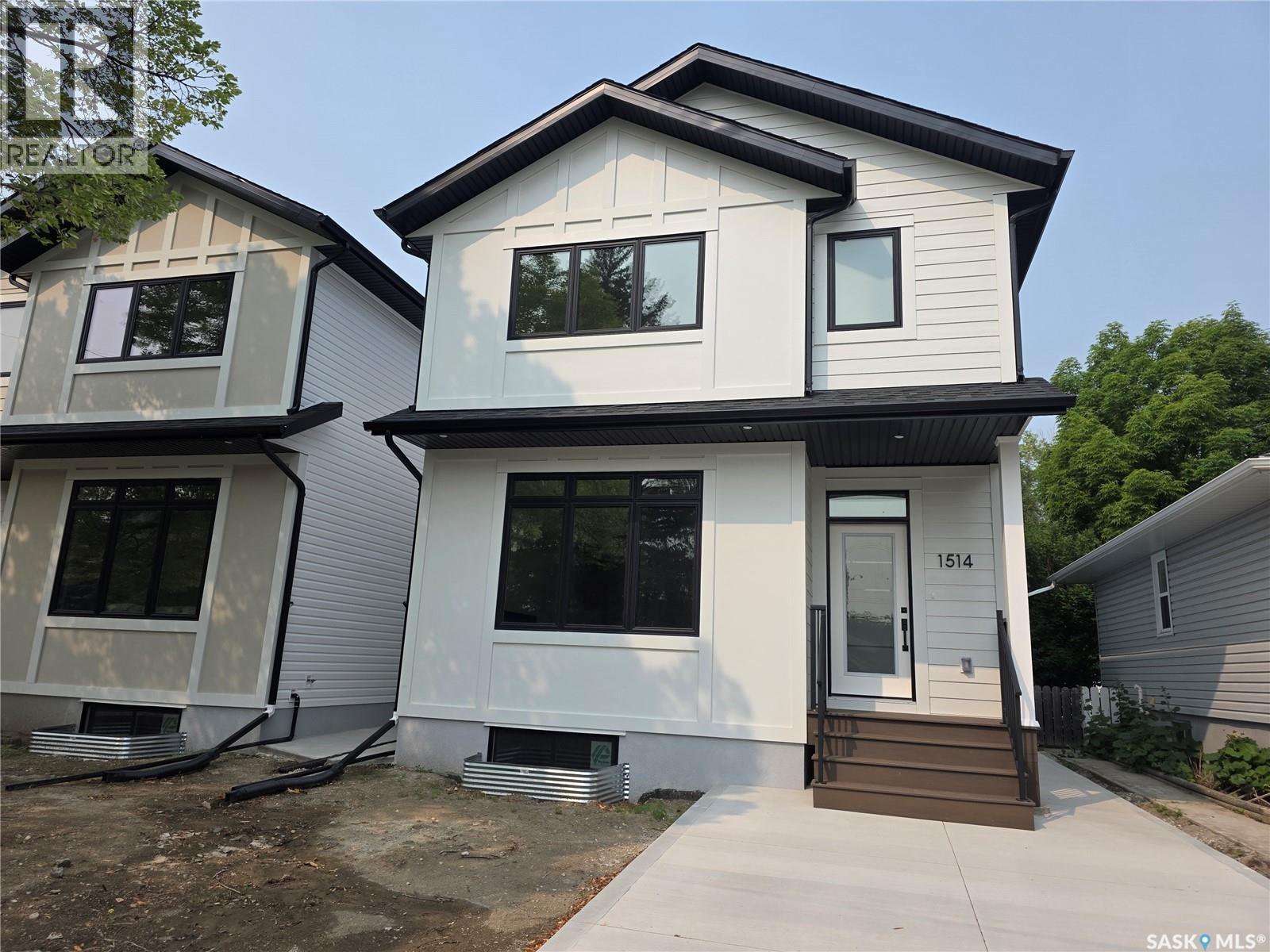 1514 Ewart AVENUE - 1
