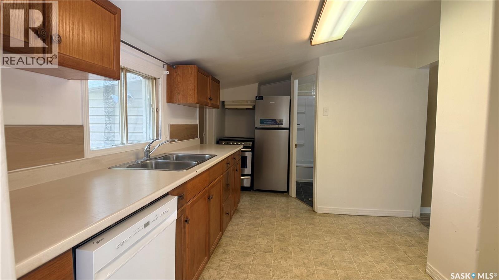 605 2nd STREET - 11