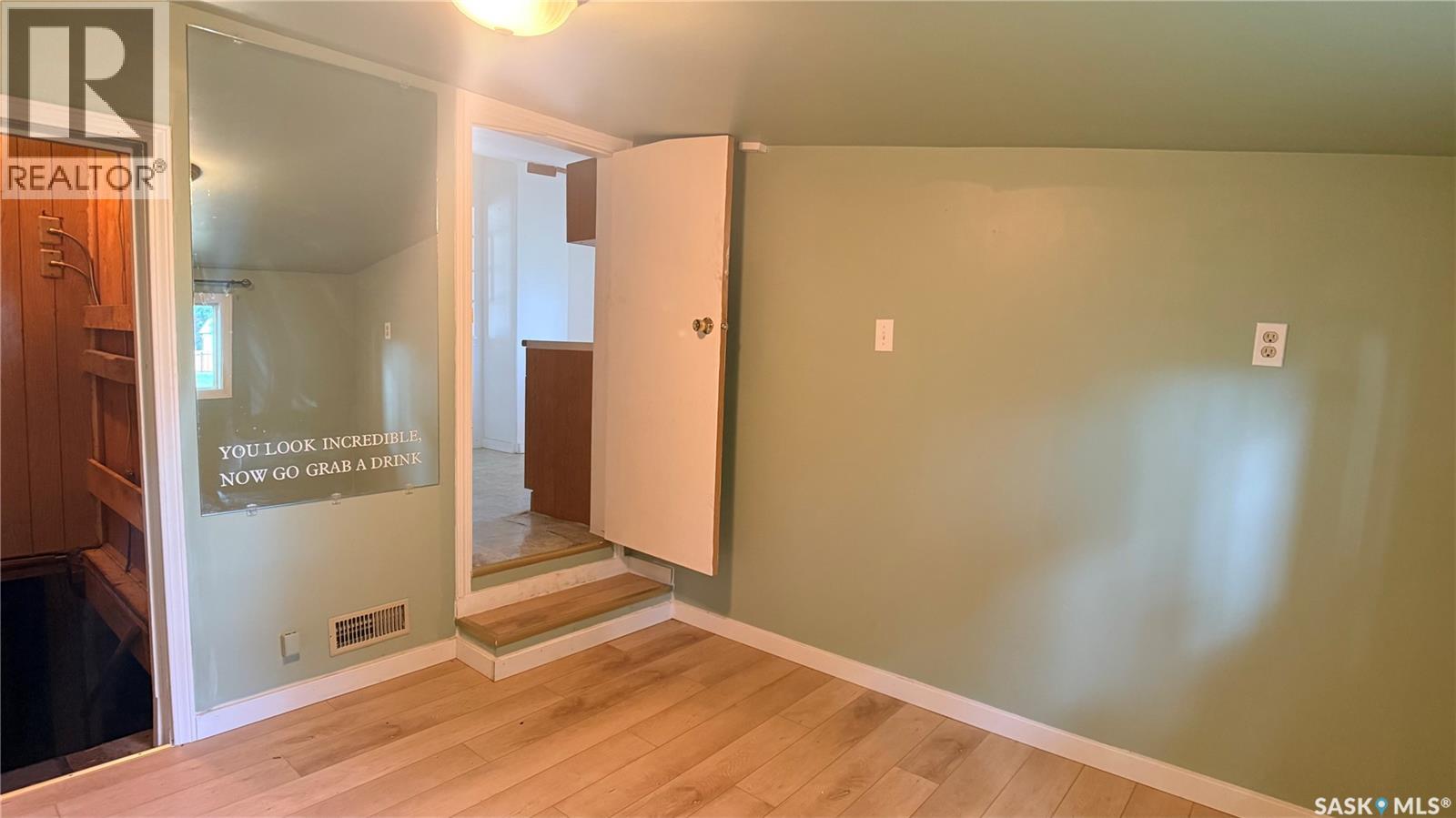 605 2nd STREET - 15