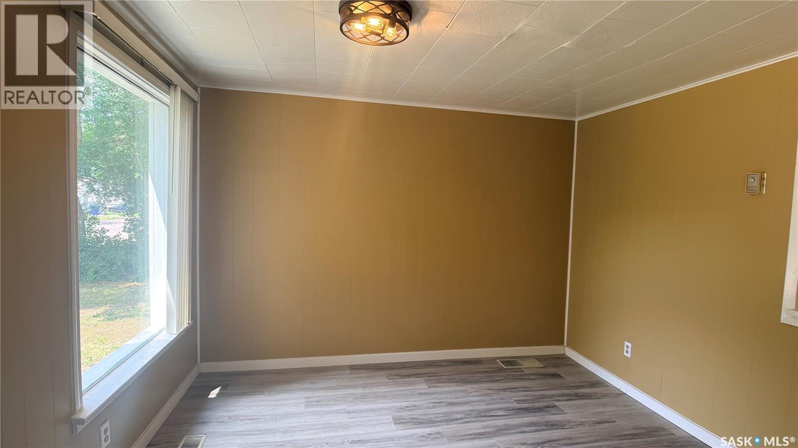 605 2nd STREET - 7