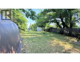 605 2nd Street, Estevan, SK S4A2K8 Photo 24