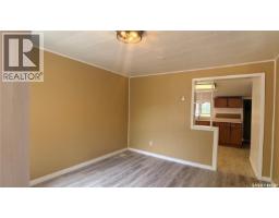 4pc Bathroom - 605 2nd Street, Estevan, SK S4A2K8 Photo 6