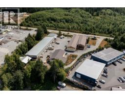1877 Field Road, Sechelt, BC V7Z0A8 Photo 17