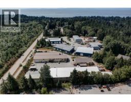 1877 Field Road, Sechelt, BC V7Z0A8 Photo 14