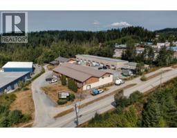1877 Field Road, Sechelt, BC V7Z0A8 Photo 6