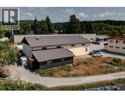 1877 Field Road, Sechelt, BC V7Z0A8 Photo 23