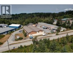 1877 Field Road, Sechelt, BC V7Z0A8 Photo 7