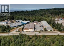1877 Field Road, Sechelt, BC V7Z0A8 Photo 8