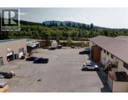 1877 Field Road, Sechelt, BC V7Z0A8 Photo 25