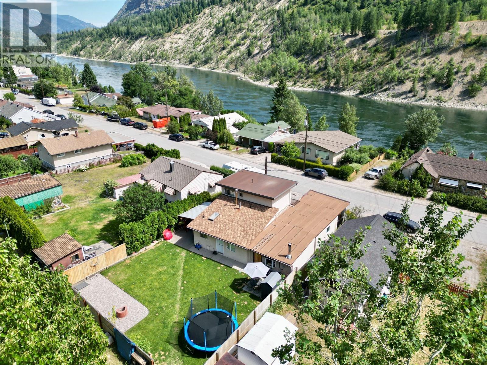 258 2ND Avenue - 67