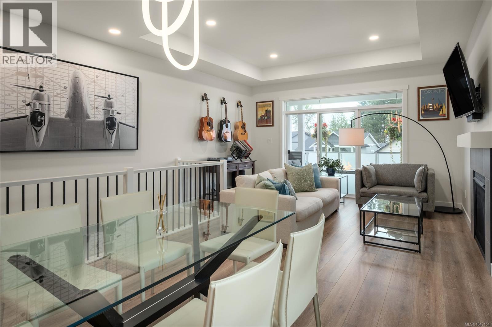 940 Craig Rd - 11