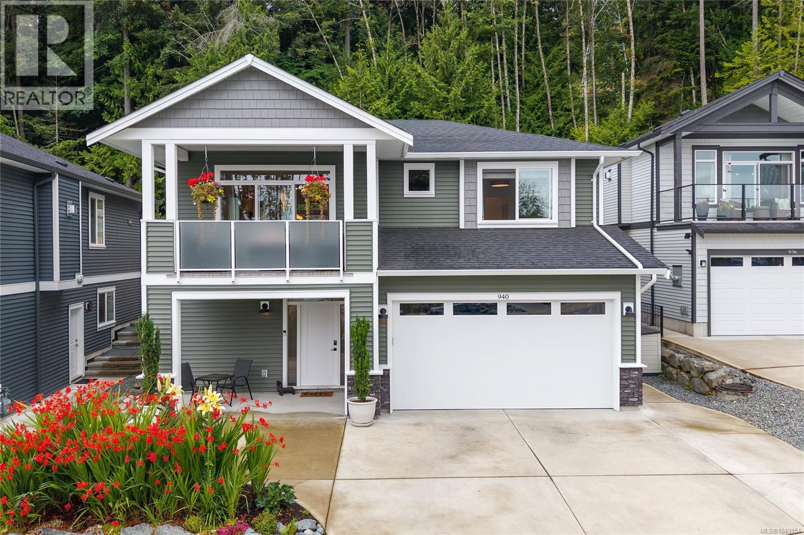 940 Craig Rd - 1