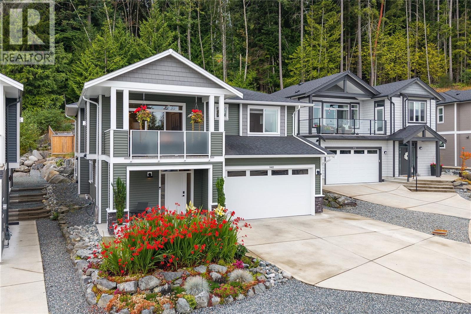940 Craig Rd - 32