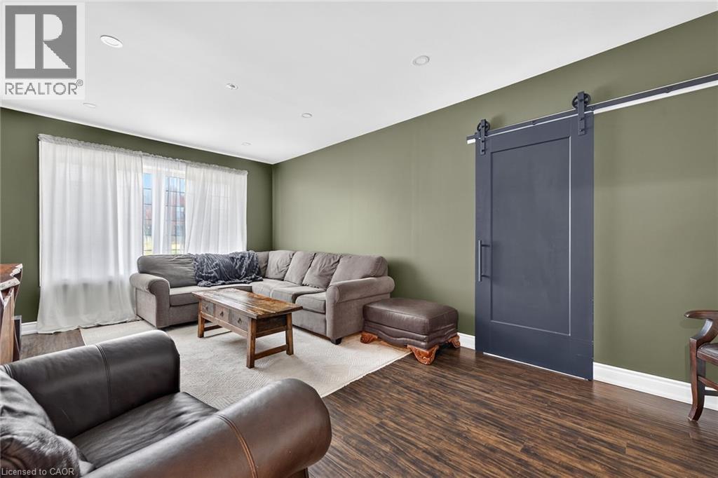 7327 RAINHAM Road - 20