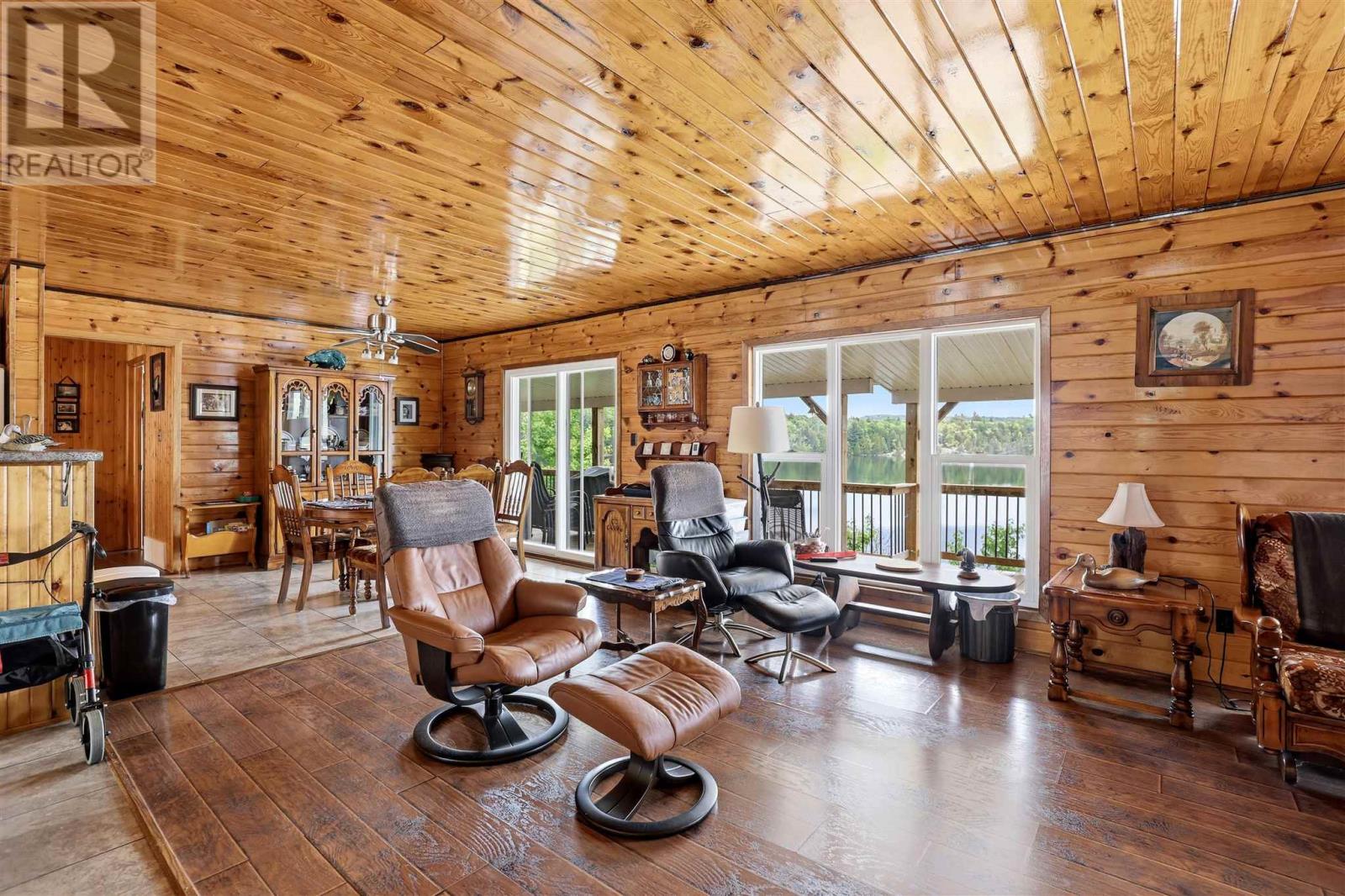9182 Highway 129 - 13