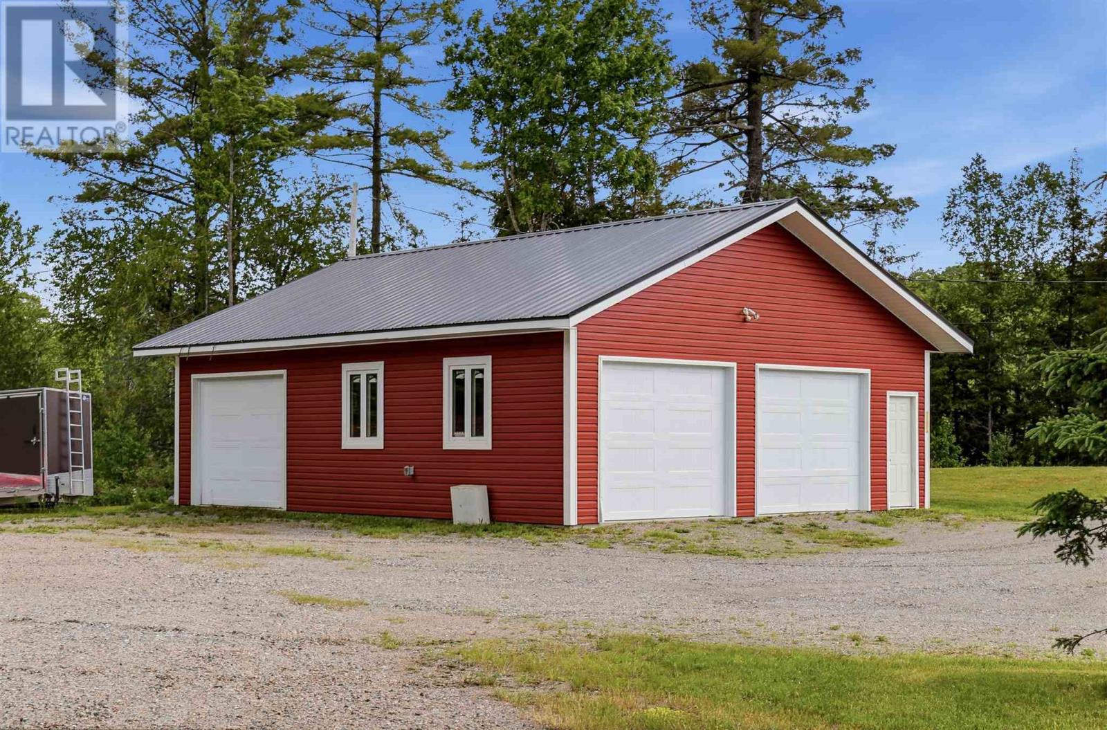 9182 Highway 129 - 35